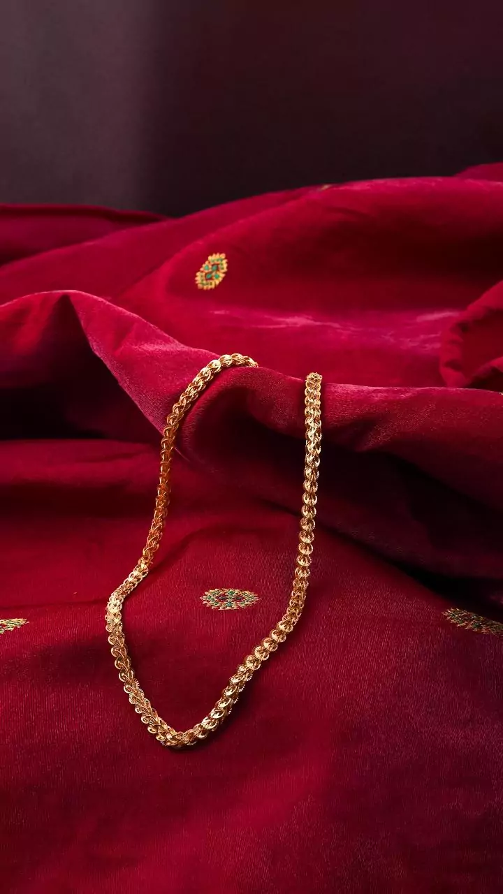 ‘Bunty-Babli’ siblings held for chain snatching in Delhi; four gold chains recovered