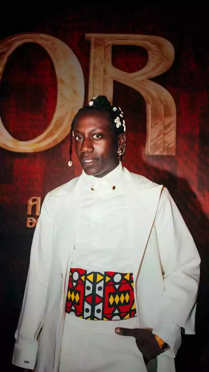Único ator africano no ar em A Nobreza do Amor carrega responsabilidade grande