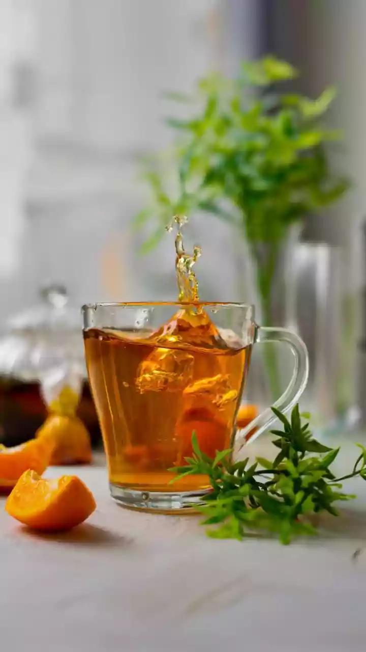 Indigenous Botanicals Replace Artificial Syrups In Slow Steeped Cold Tea Trends