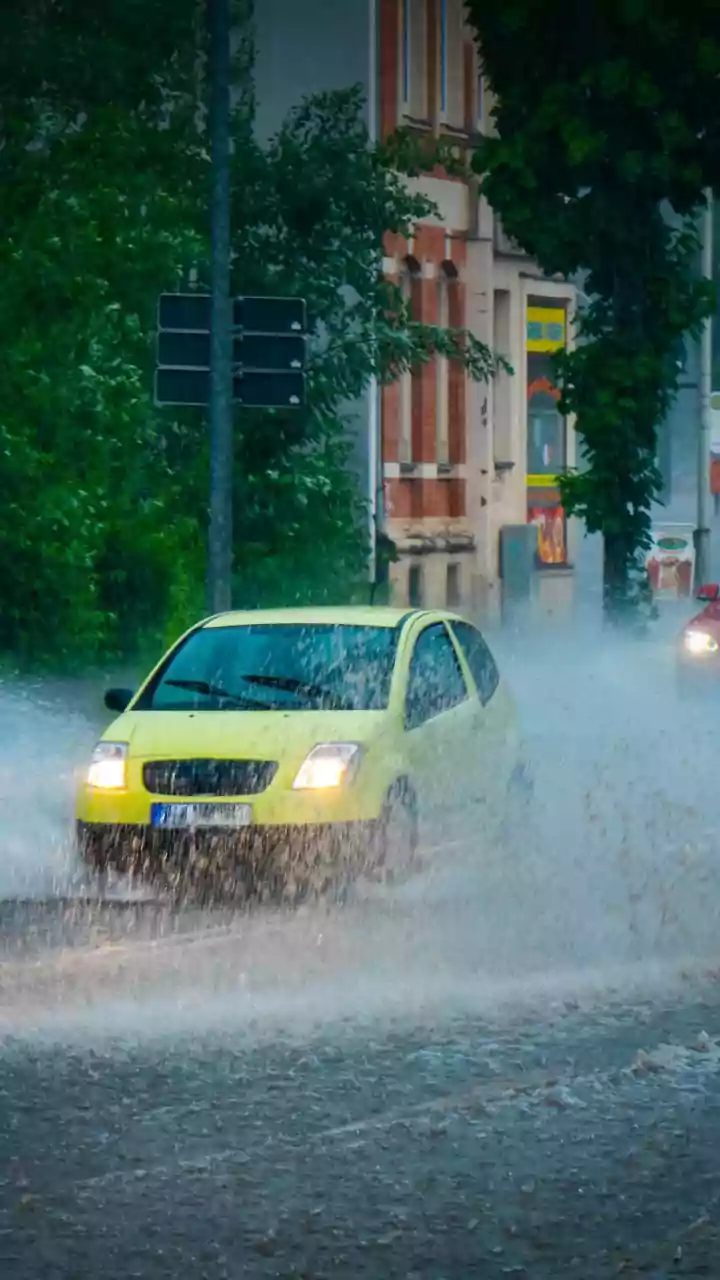 Avoid Monsoon Breakdowns With These Car Checks