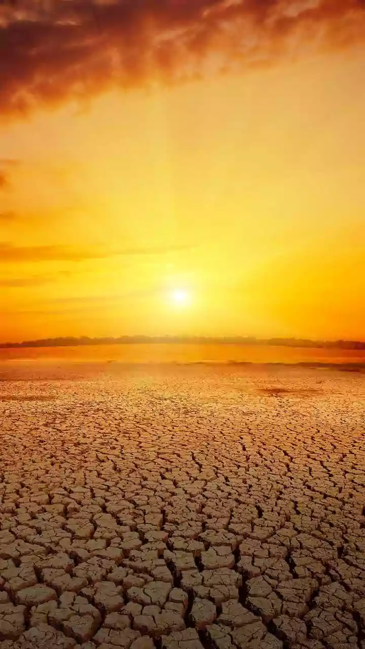 Uttar Pradesh Faces Intense Heatwave: Temperatures Soar Towards 45°C Amidst Health Warnings