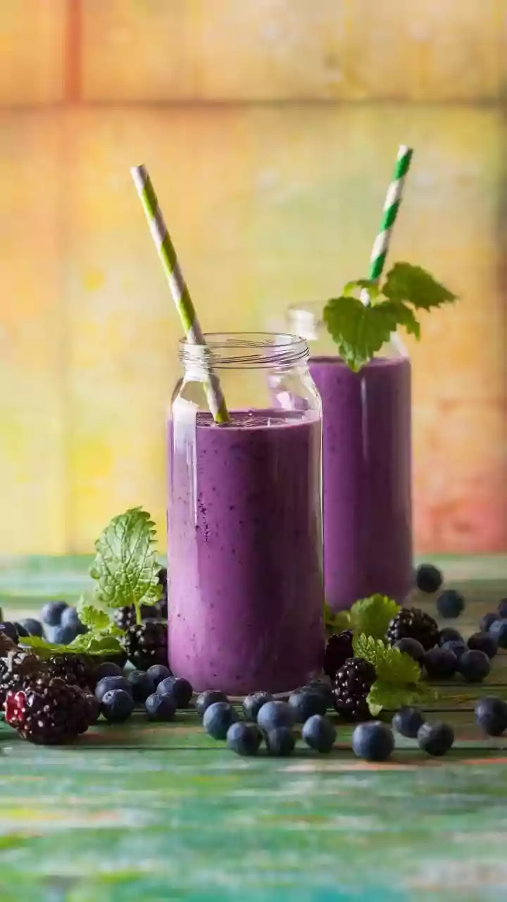 The Fruit, Toppings and Branding Behind Erewhon's New Celebrity Smoothie