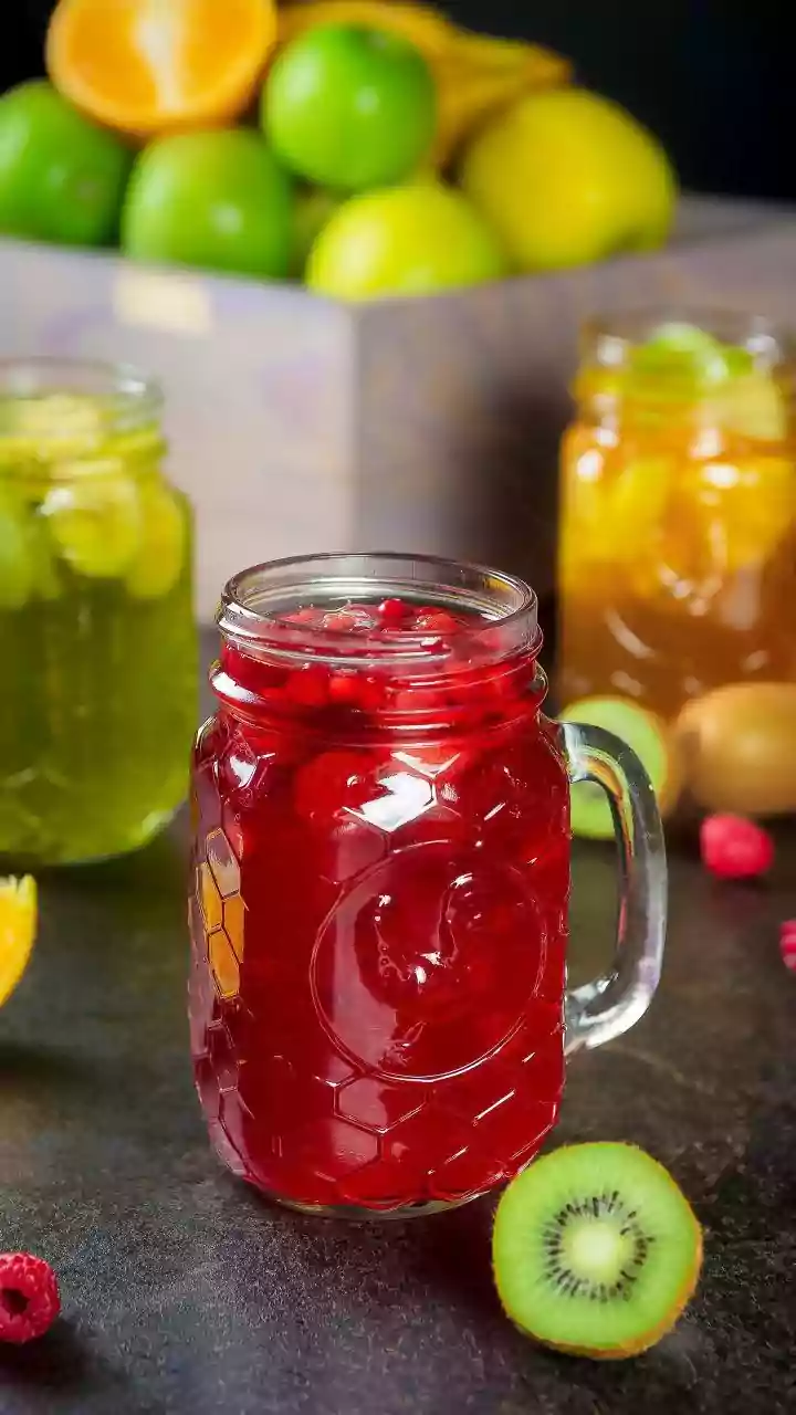 How Urban Cafes Introduce Fruit Vinegar Shrubs As Vibrant Low-Sugar Swaps For Commercial Sodas