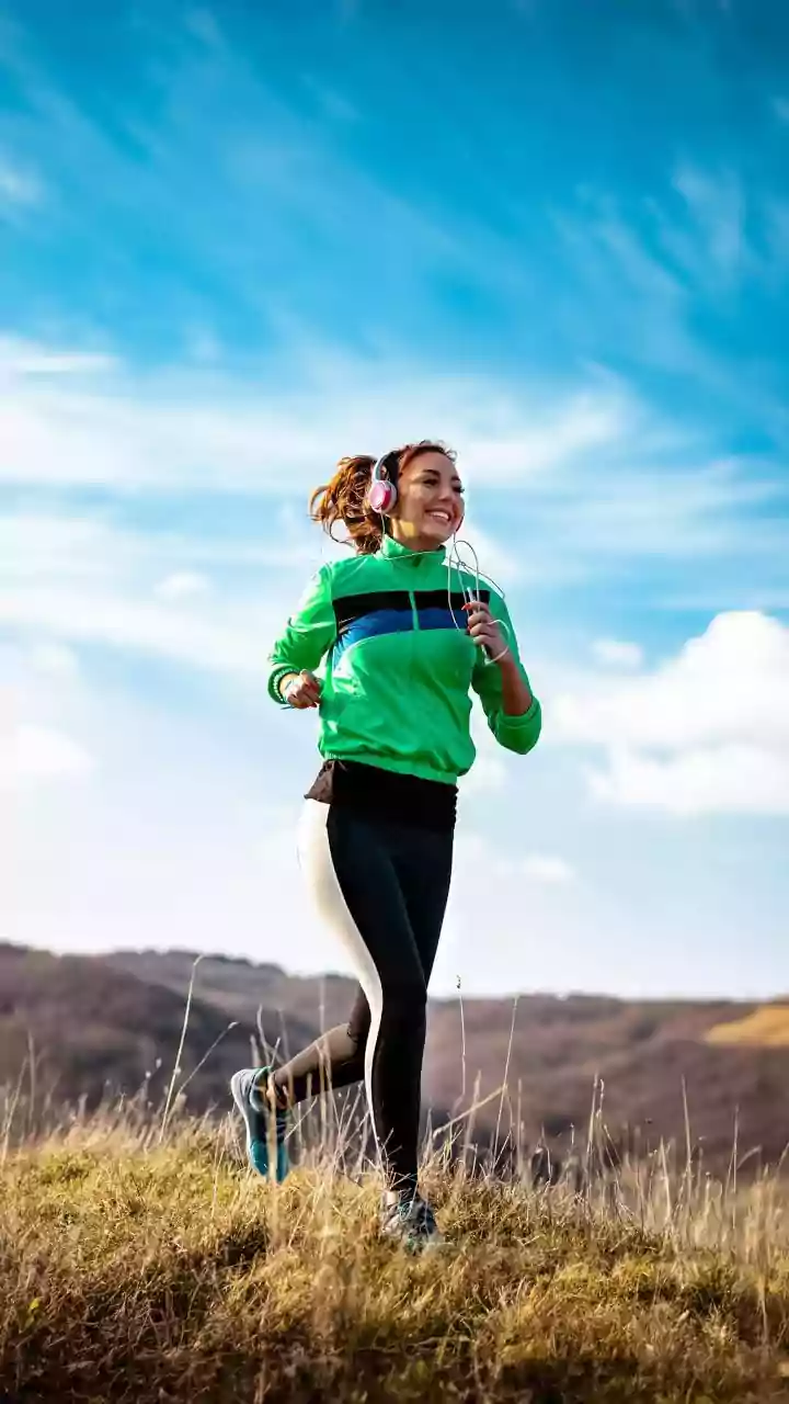 Cooler Weather Fitness Routine: Essential Tips For Protecting Skin From Cold Windburn