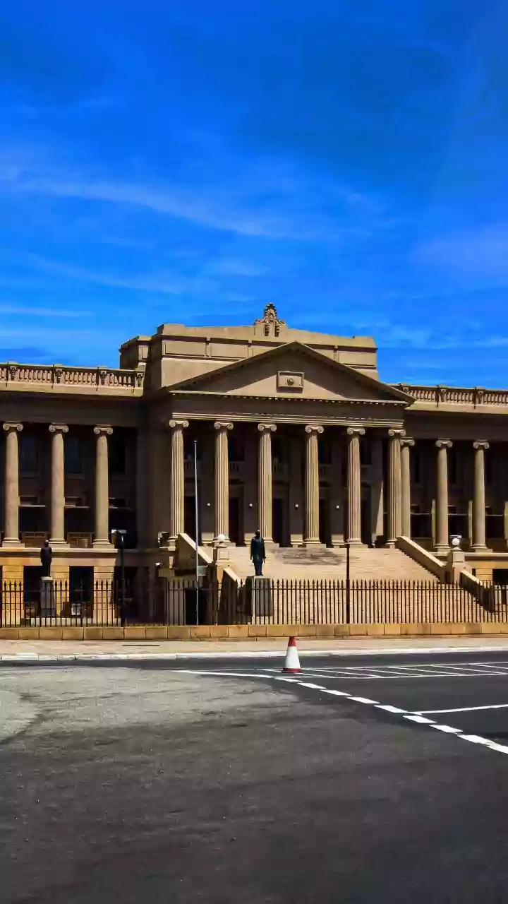 Govt Drops Litigation Policy, Urges Case Cuts