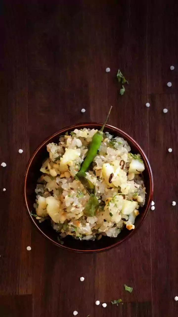 From Sabudana To Fruits: How To Build A Better Navratri Meal