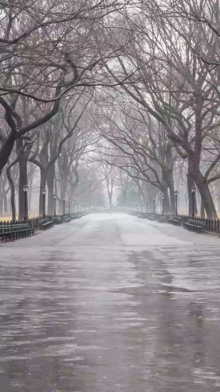 Late September rains bring winter-like chill to Delhi-NCR