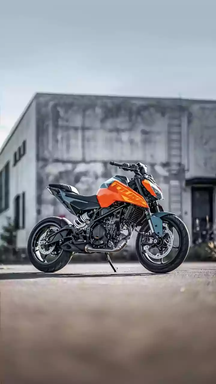 KTM 160 Duke: A Detailed Review & Analysis