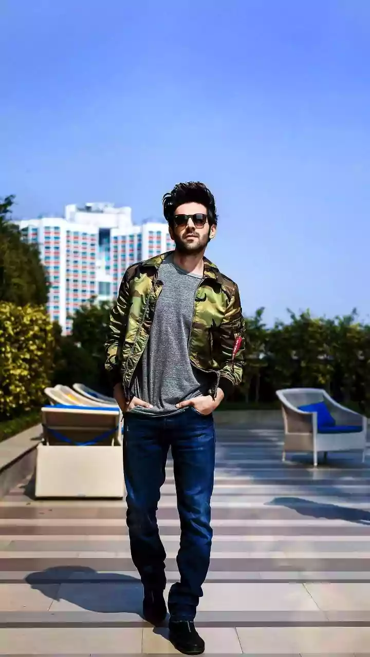 Kartik Aaryan, Karina Kubiliute Stayed At The Same Goa Hotel 'Earlier This Week': Report