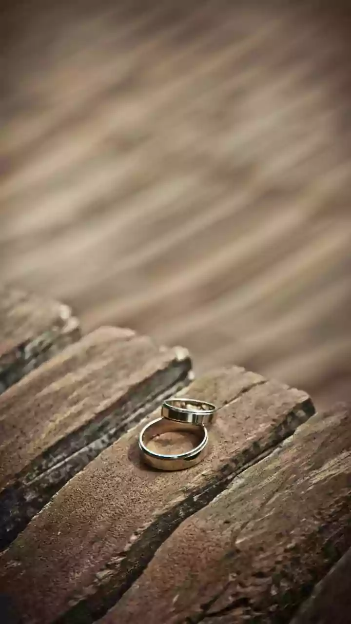 When Love Fades: Navigating Relationship Dilemmas