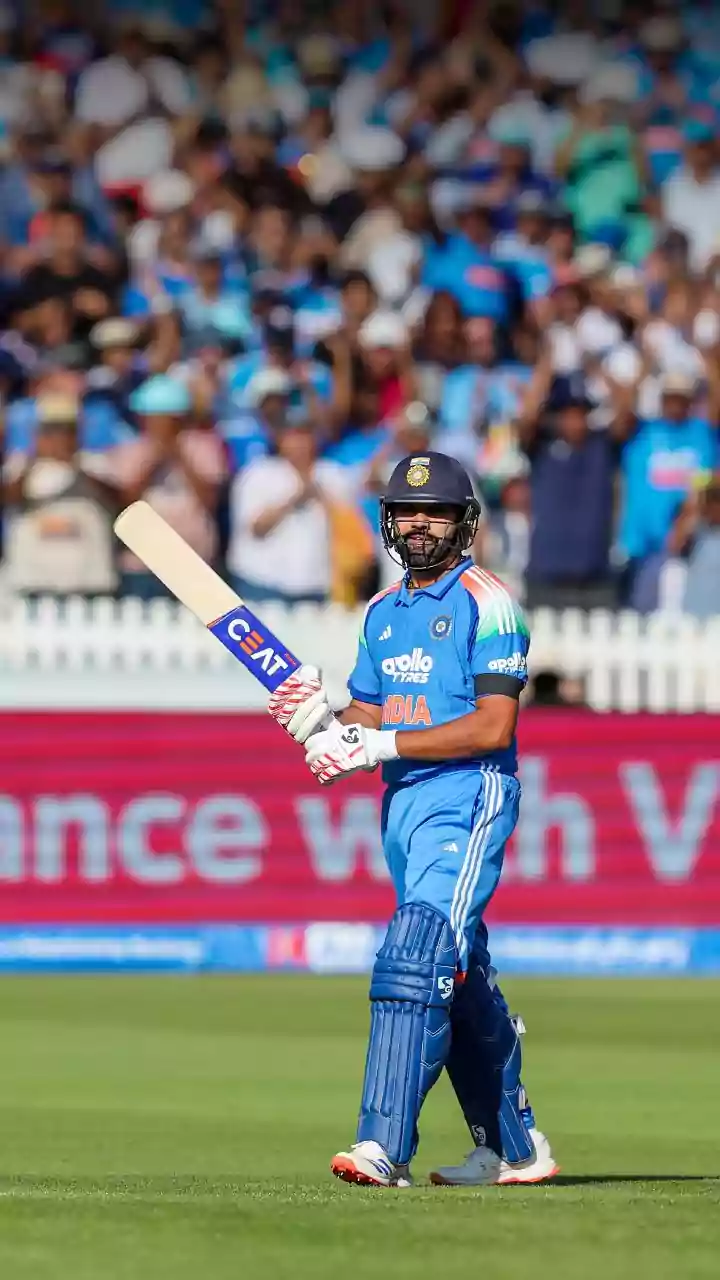Social media pressure: Cricket's new invisible opponent