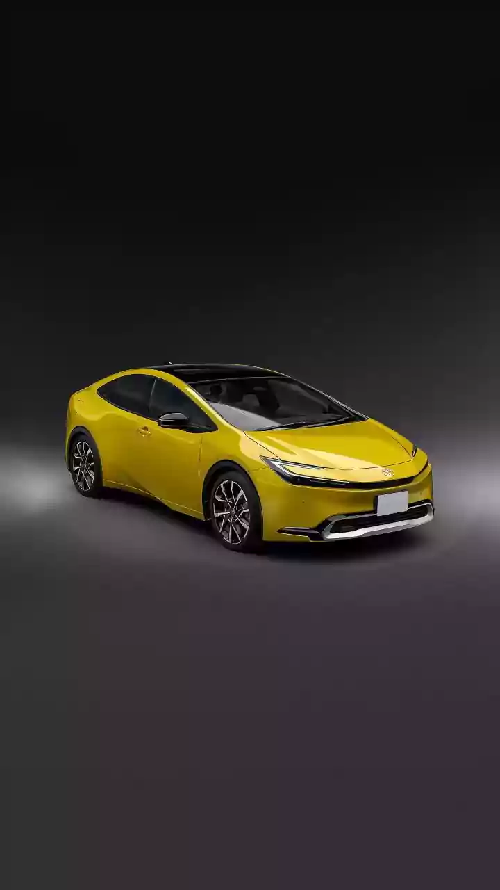 Adu Mobil Seharga NMax tapi Muat 8 Penumpang: Pilih Mitsubishi Maven atau Suzuki APV?