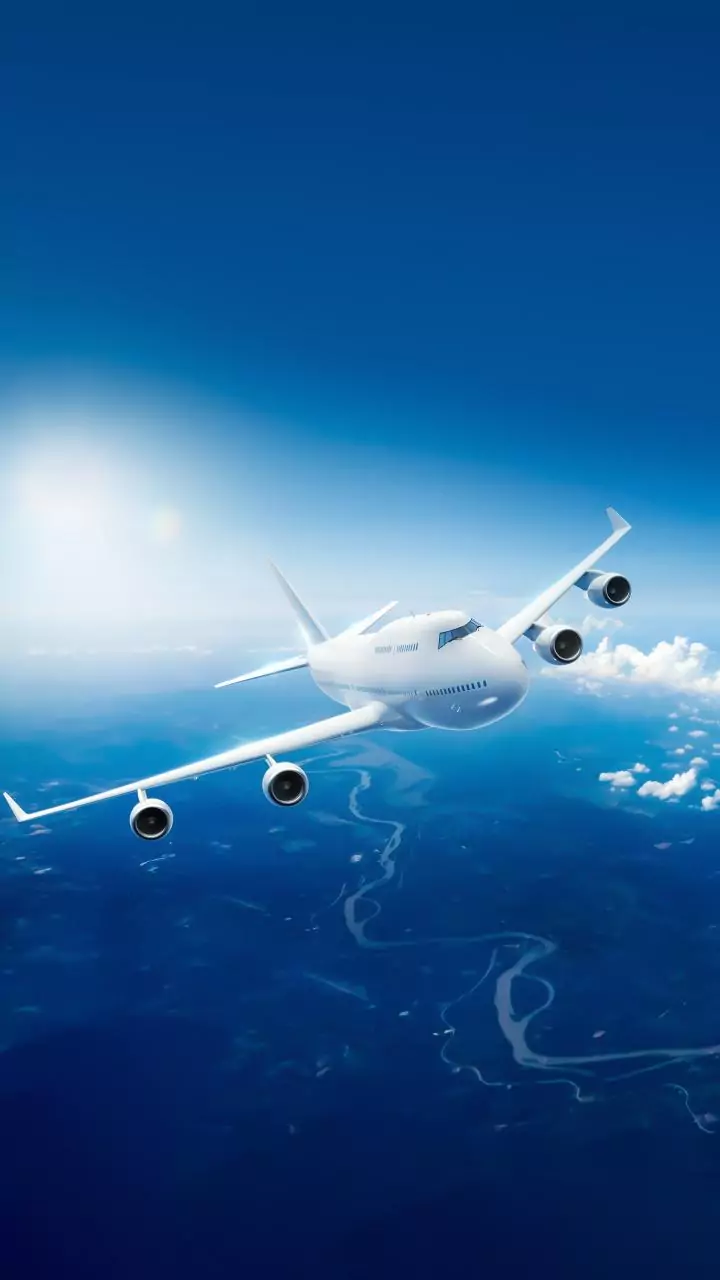 Akasa Air now lets you book flights with Apple Pay