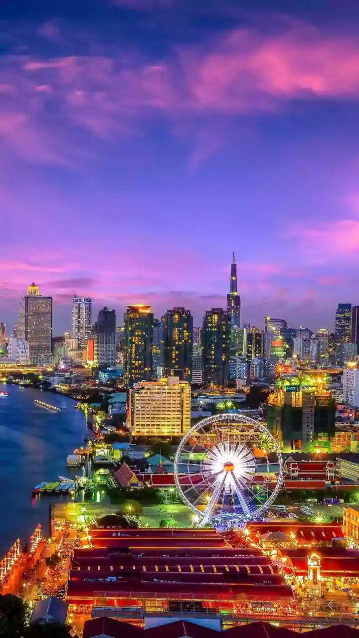 Bangkok Delights: 4 Reasons to Embrace December!