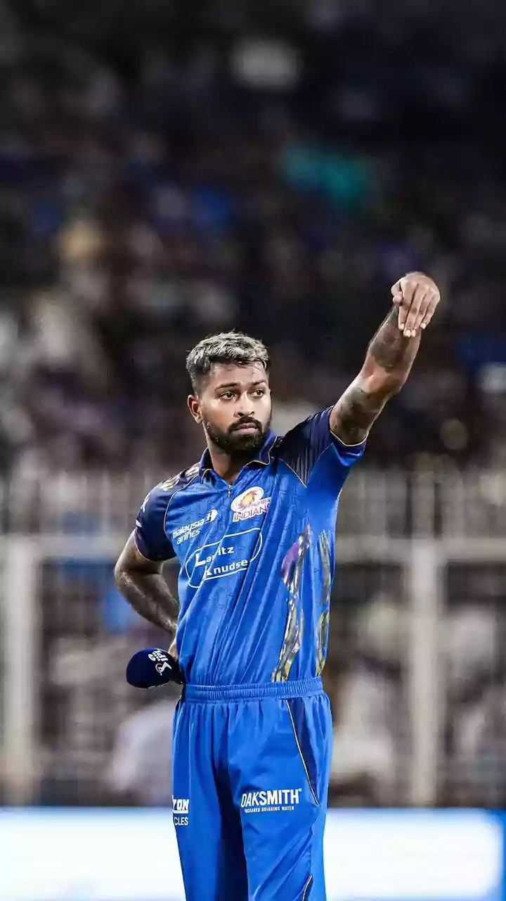 As per reports on 29 Oct, Hardik might join CSK in trade deal only if he is handed captaincy! This is the big dilemma right now