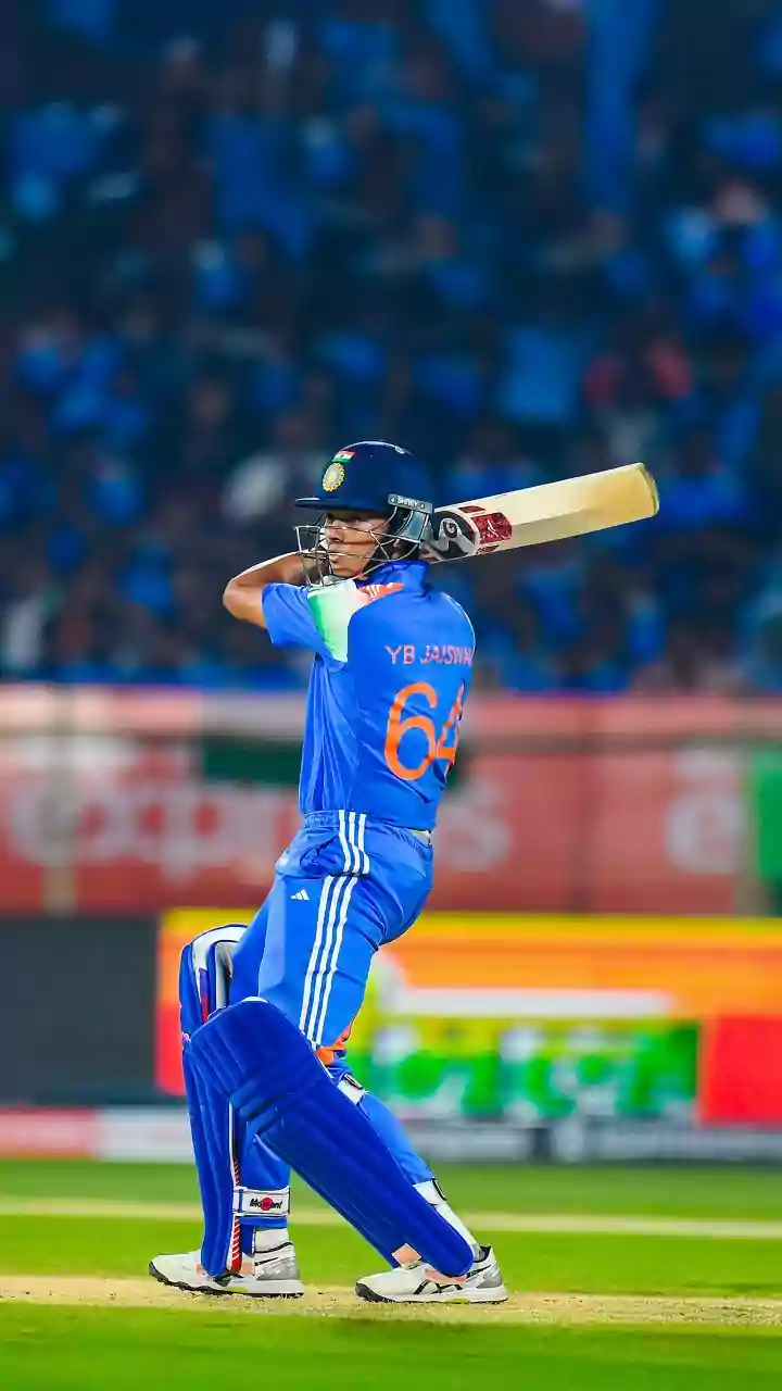 3 Indian batters who can make ODI comeback against WI