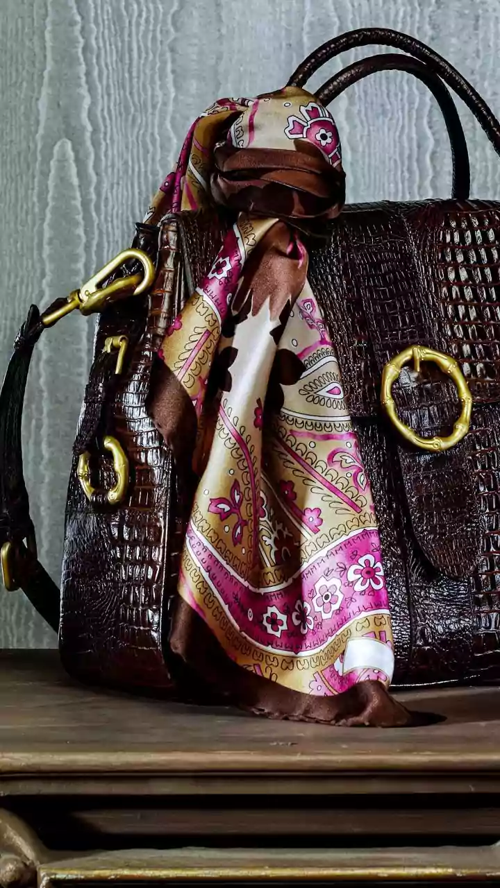11 Handbag Wonders to Spice Up Your Winter