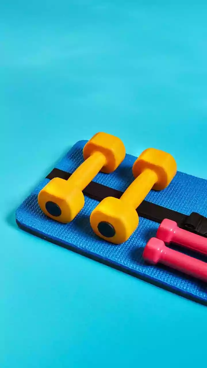 Power Up Your Performance: Smart Snacking for Peak Fitness Results