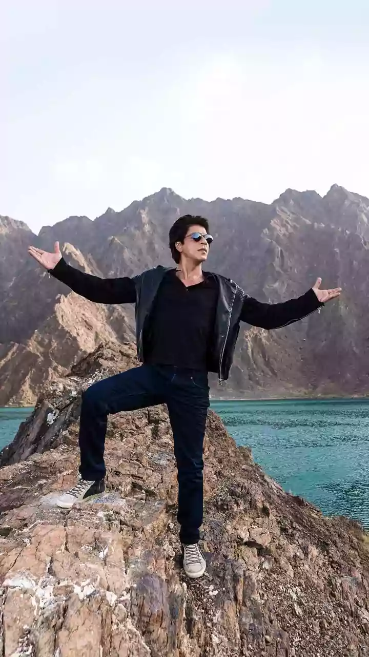 Leaked set photo shows Khan unrecognizable in 'King' action thriller