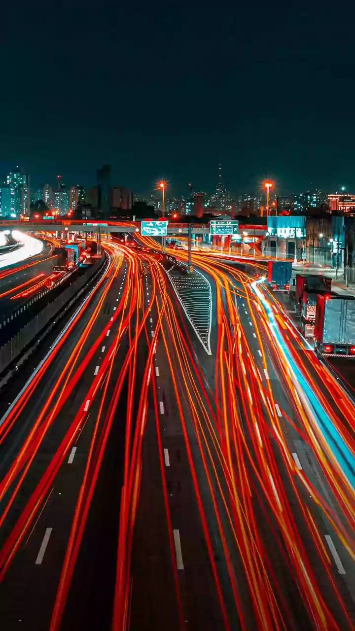 Mumbai to ban heavy vehicles during peak hours from February