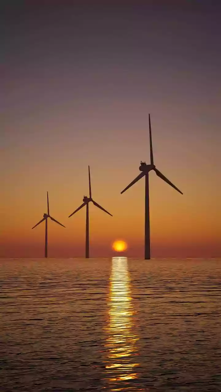 Trump Administration Suspends Five Offshore Wind Projects On East Coast Citing National Security Risks