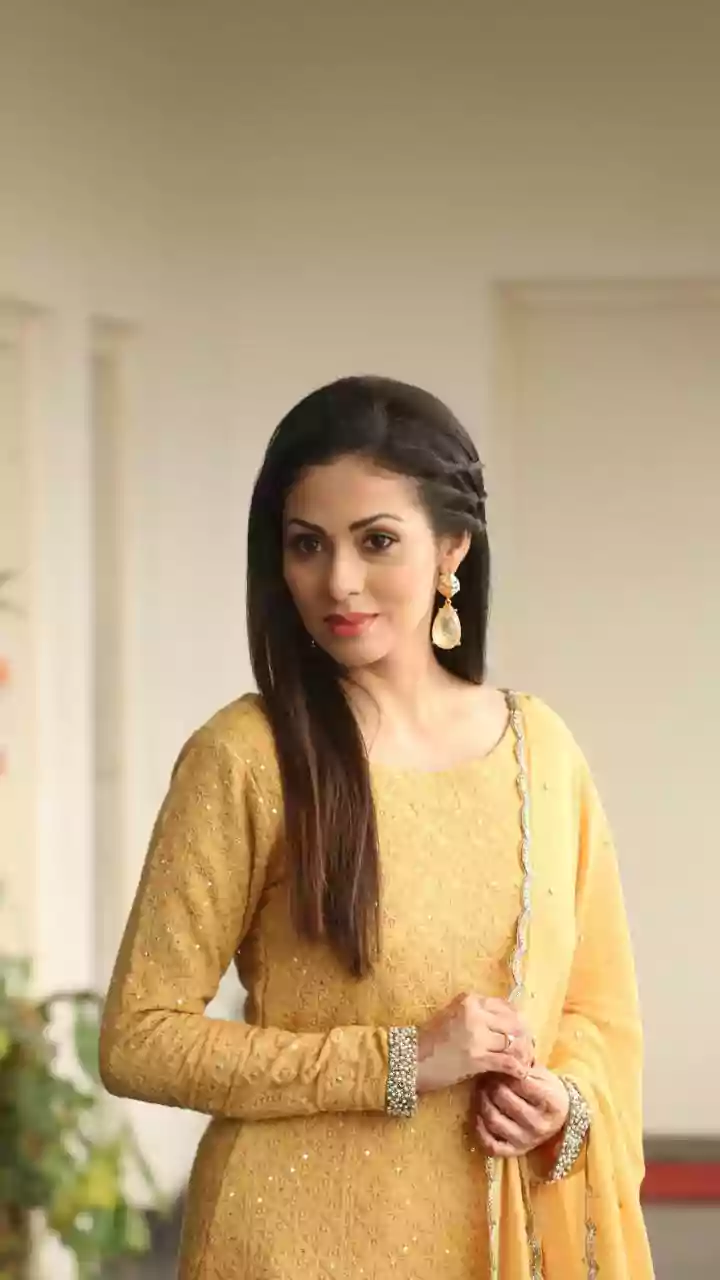 High, Side and Braided Ponytails Suit Different Occasions Suited to Work or Evening Plans