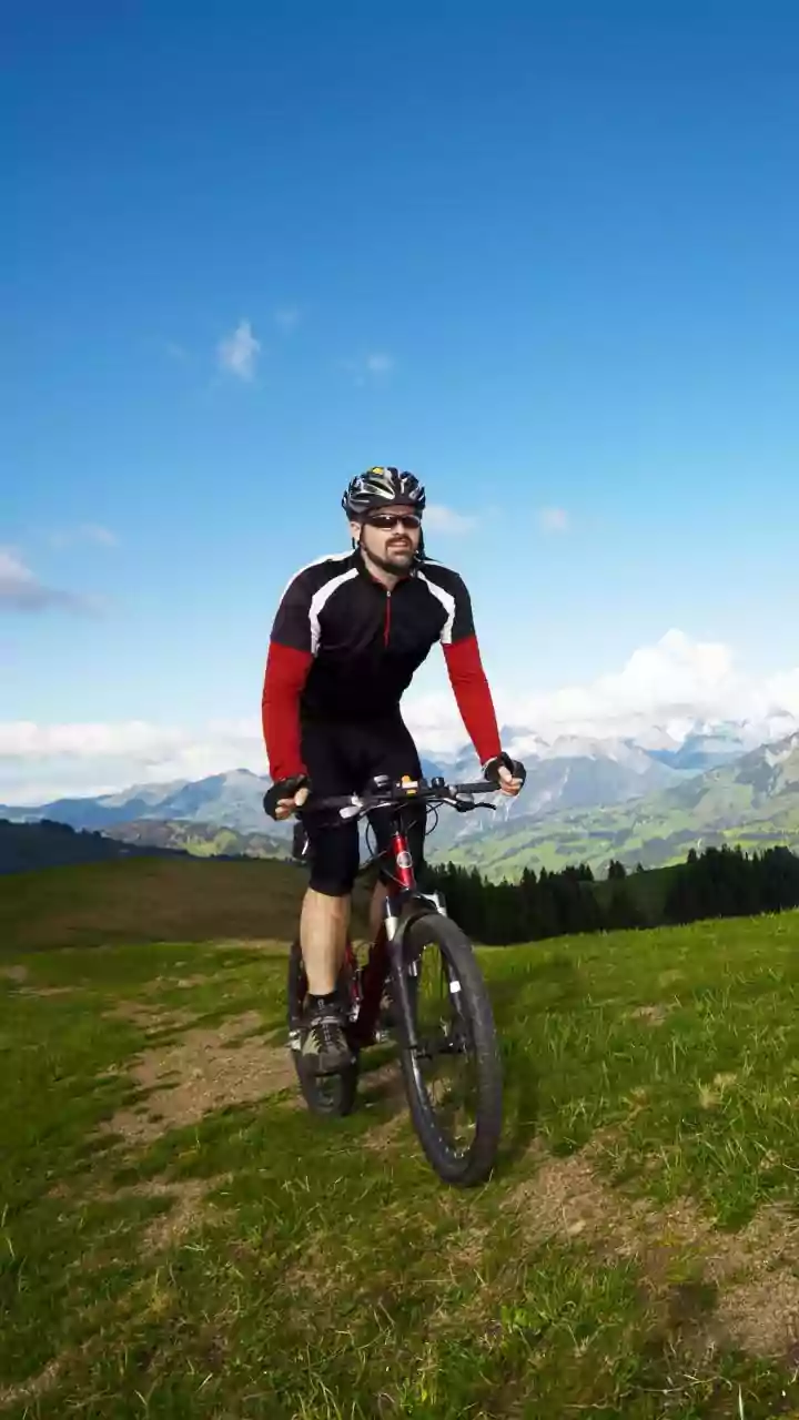 Cycling And Skating Balance Comparison: What To Know About Balance While Cycling