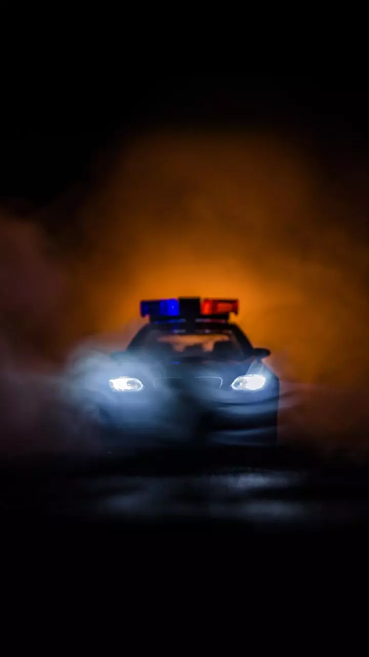 Noida: Young software engineer drowns after car crashes into ditch