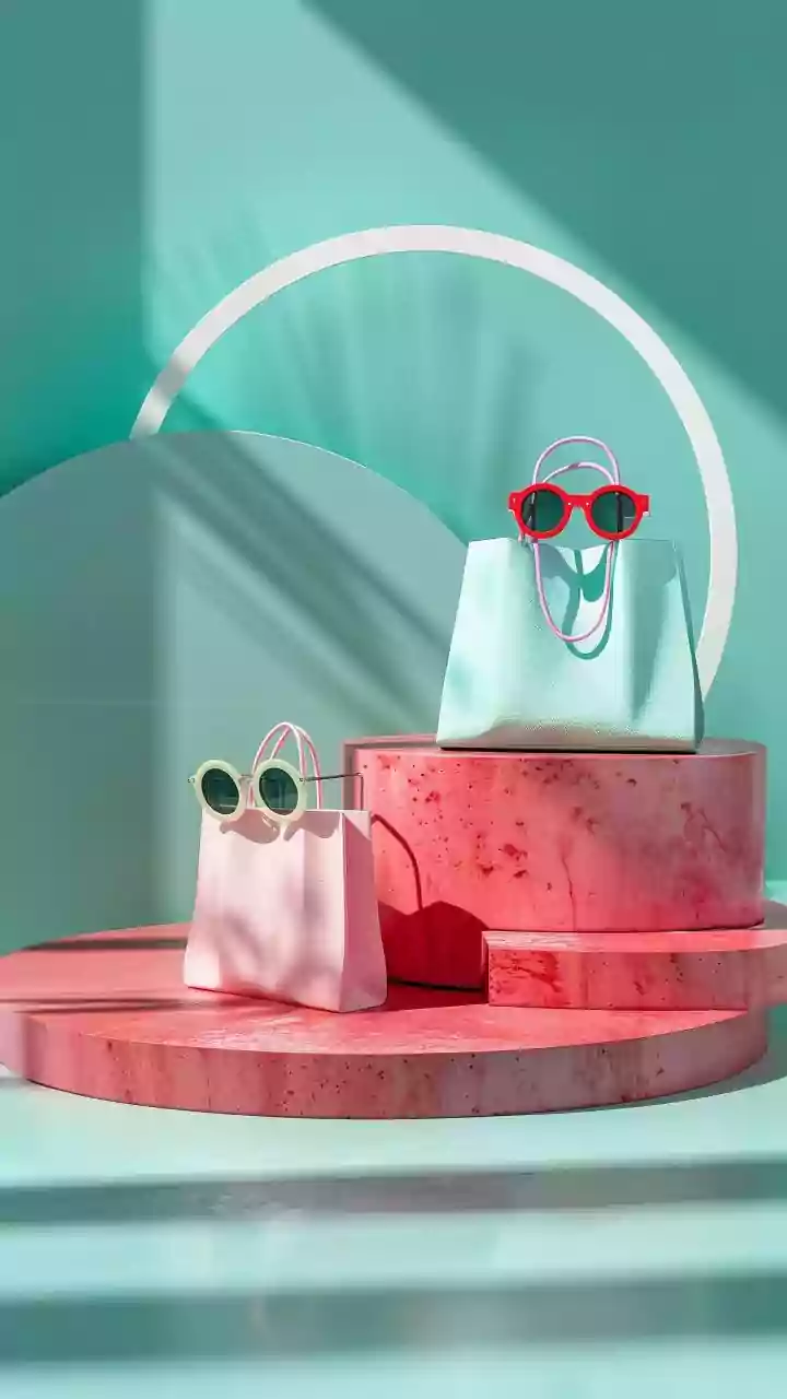 Retro Accessories Making a Comeback: Celebs Revive Timeless Style