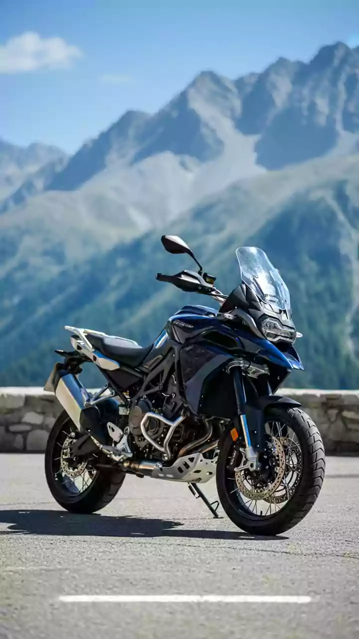 Triumph unveils Bonneville T40 built by Bajaj with 350-cc engine