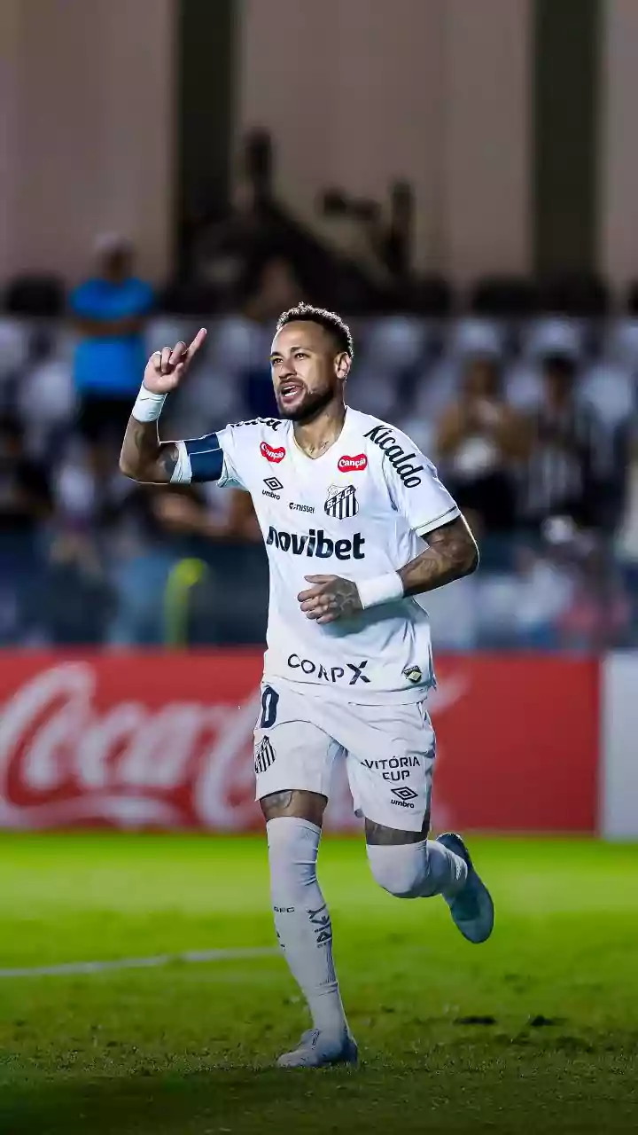 Neymar vira assunto após sequência de respostas nas redes sociais; entenda