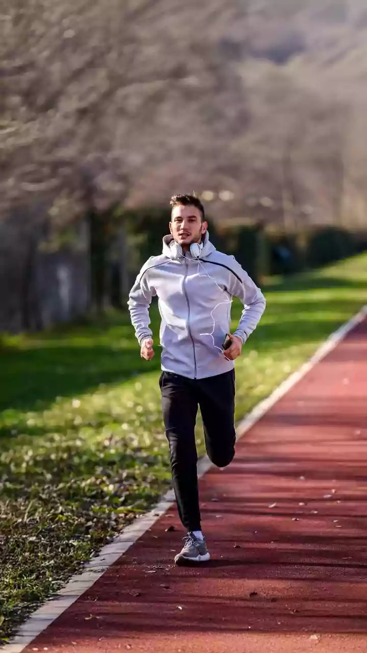 Returning To Outdoor Running: How To Pacing Strategy Adjustments Improve Winter Stamina