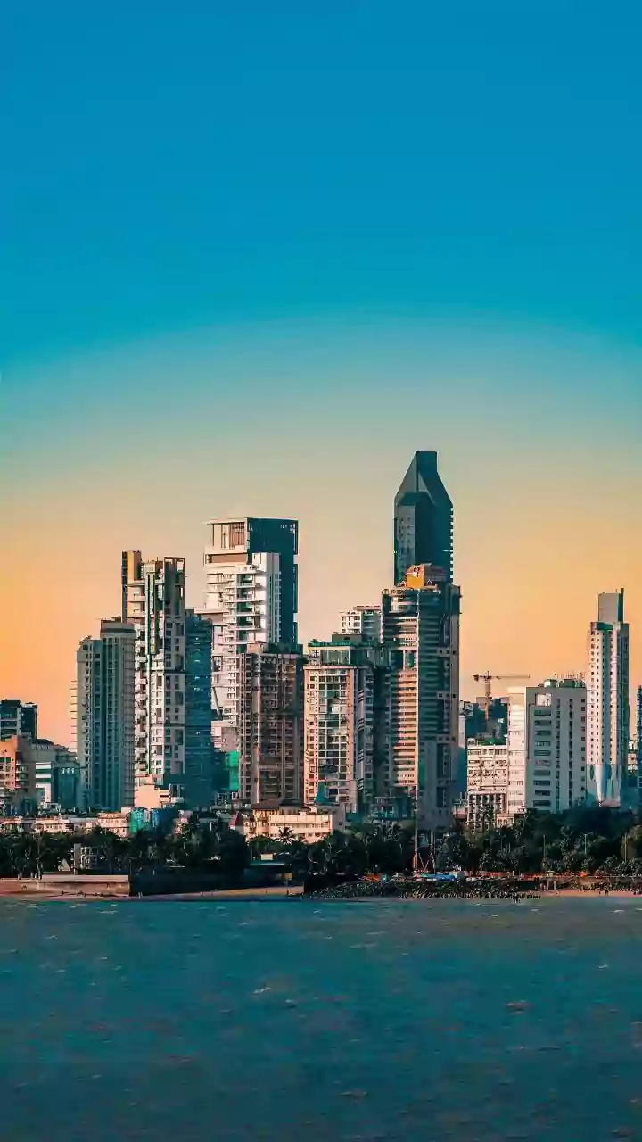 AI's Growing Divide: Mastering Tools or Facing Obsolescence, Warns Ex-Meta PM