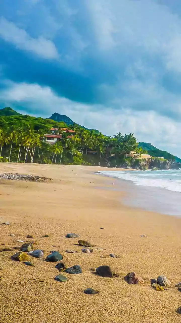 How Digital Nomads Choose Palolem Co Working Hubs During Rainy Seasons