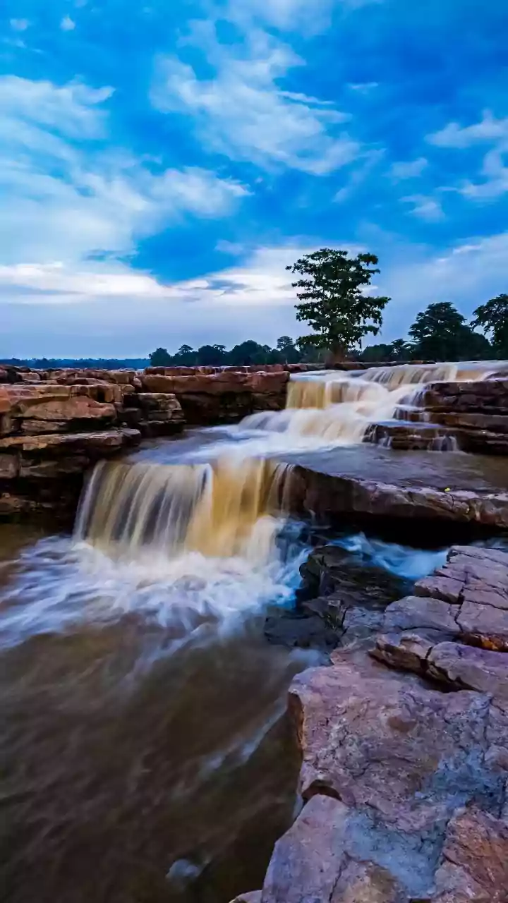 Arcadia Valley: Midwest's Outdoor Gem with Natural Waterslides, Waterfalls, and Quaint Charm