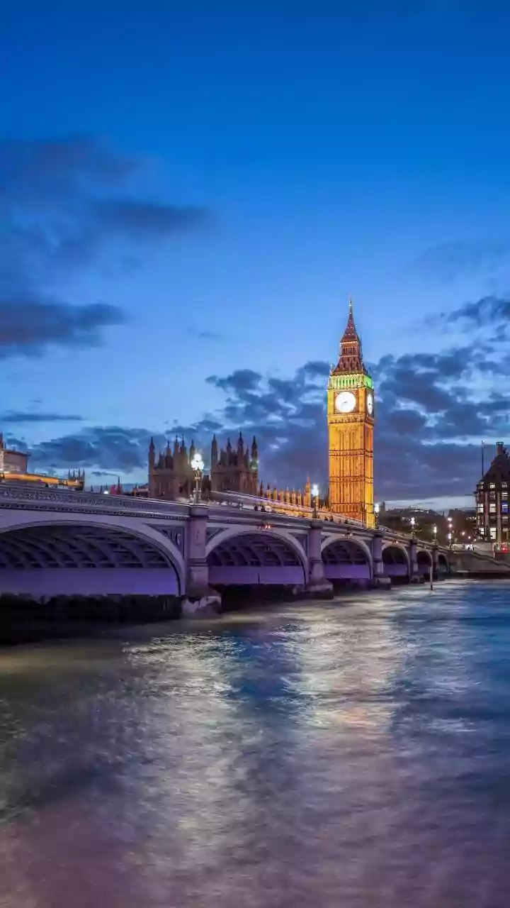 Keir Starmer resigns as UK's PM