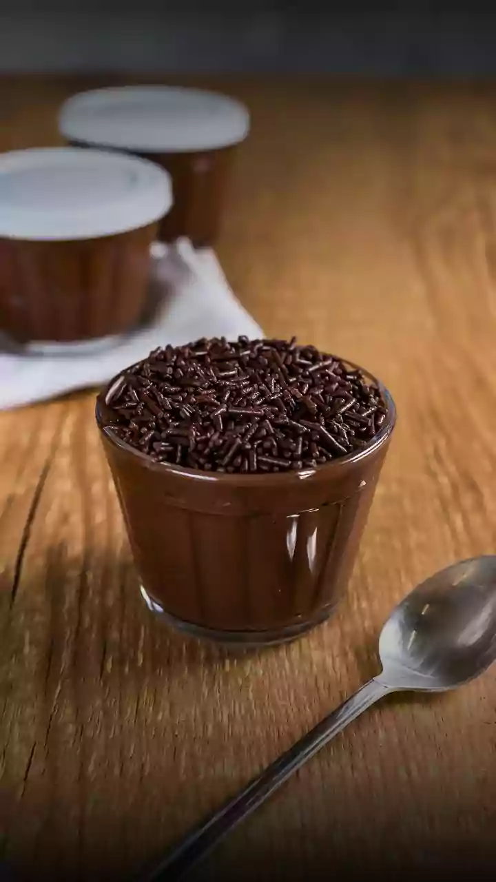 Brigadeiro cremoso de colher com mix de chocolates