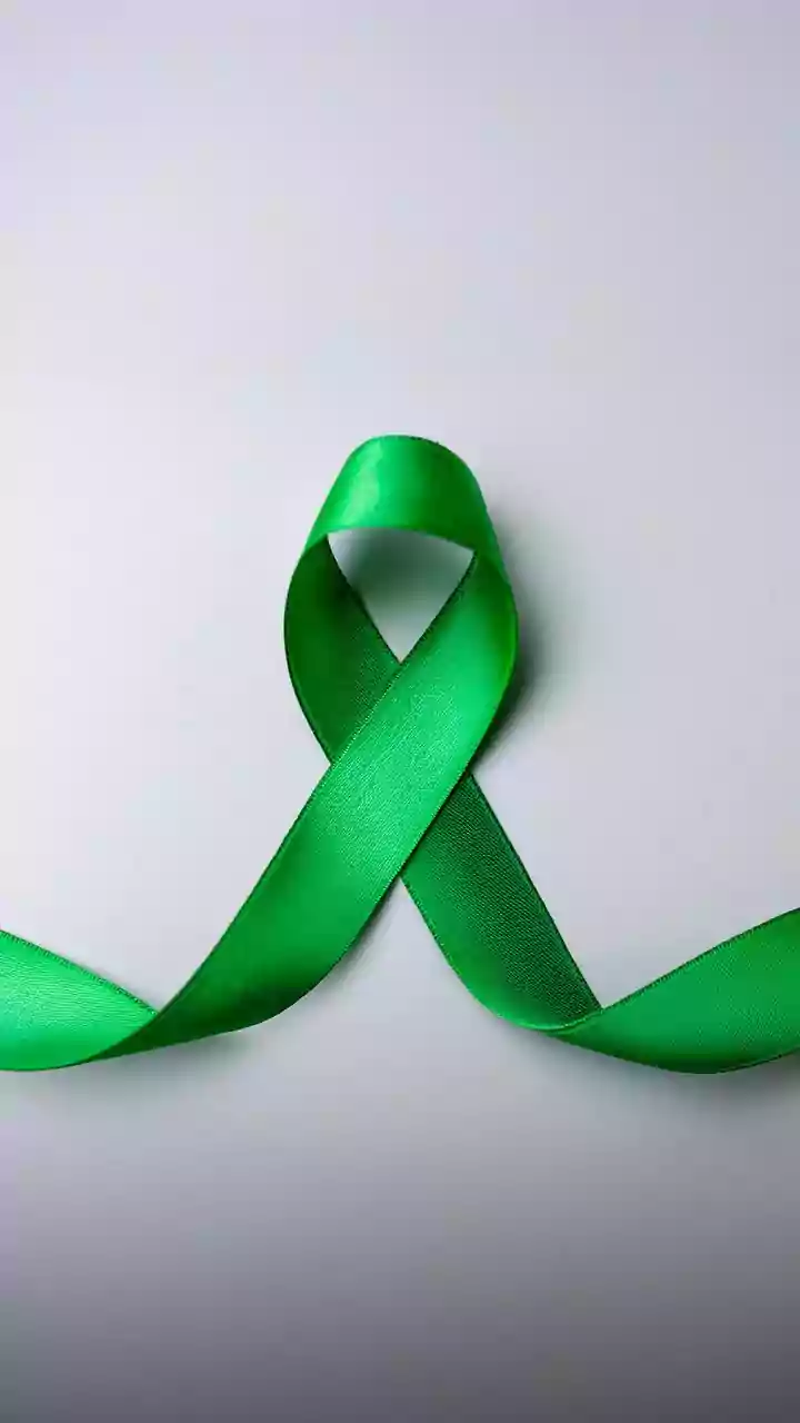 Mulher descobre câncer no ovário após tumor romper durante banho