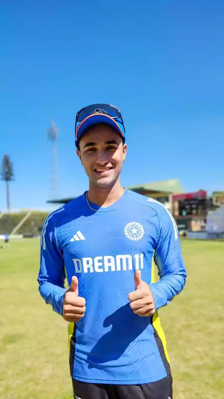 [WATCH] Abhishek Sharma enjoys kite-flying with AP Dhillon to celebrate Makar Sankranti