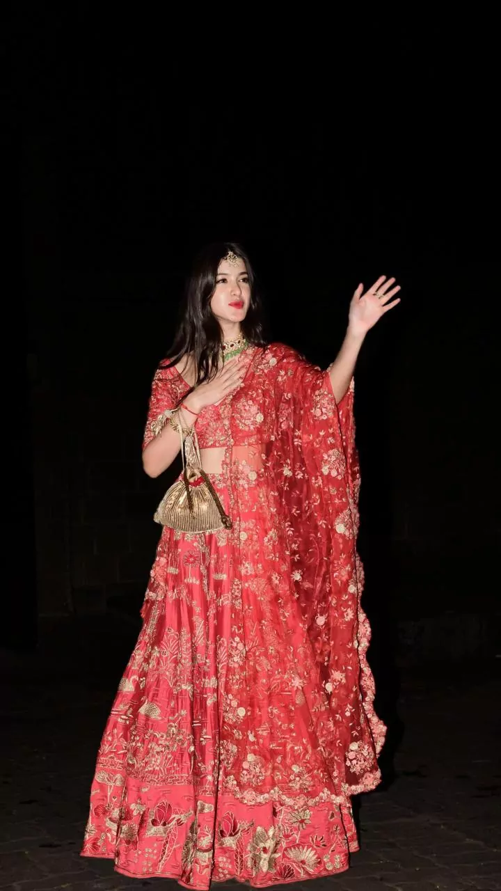 Shanaya Kapoor Celebrates Tu Yaa Main Song ‘Jee Liya’, BFF Navya Nanda Reacts