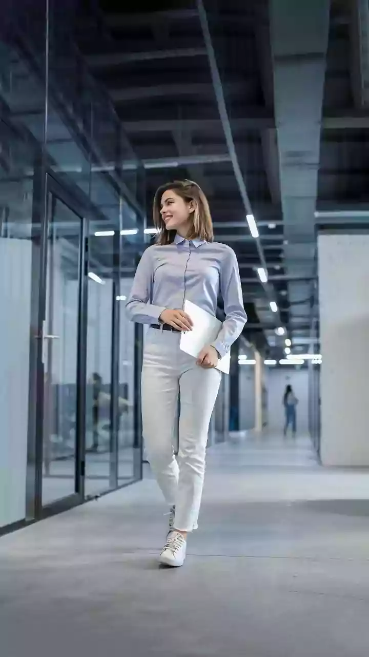 Workplace Chatbot Guide: What Employees Should Check Before Sharing Text