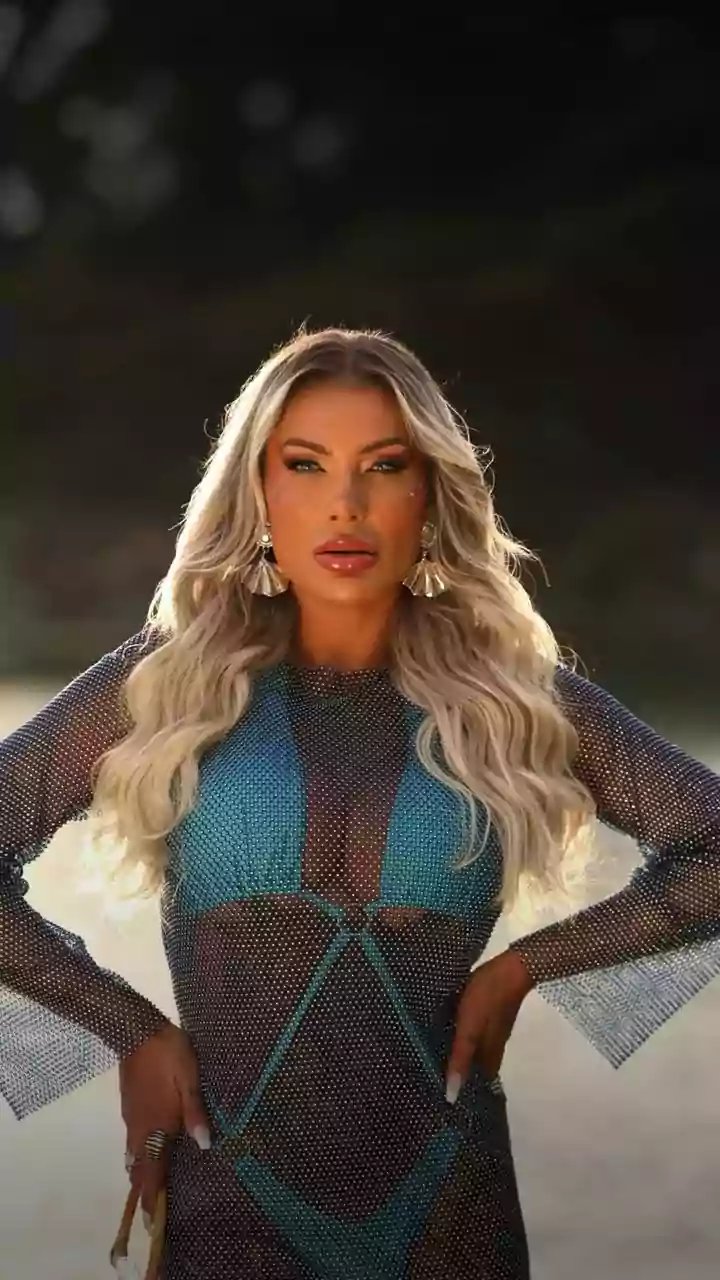 Mãezona? Andressa Urach separa persona polêmica da vida real: 'Pilar da casa'