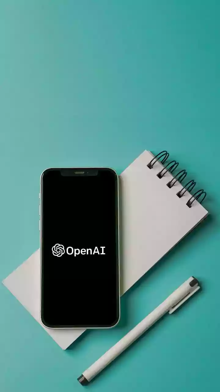 OpenAI's communications chief resigns amid ongoing leadership churn