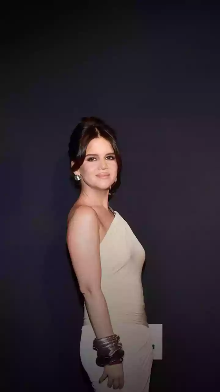 Selena Gomez's Candid Conffession On Non-Moustache; What Is Melasama?