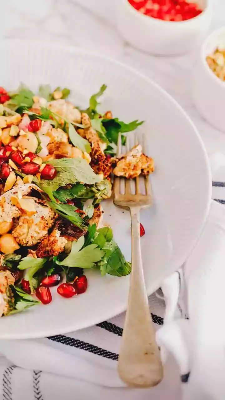 Why Simple Homemade Roasted Chana Salads Offer Complete Gut Support And Healthy Natural Glow