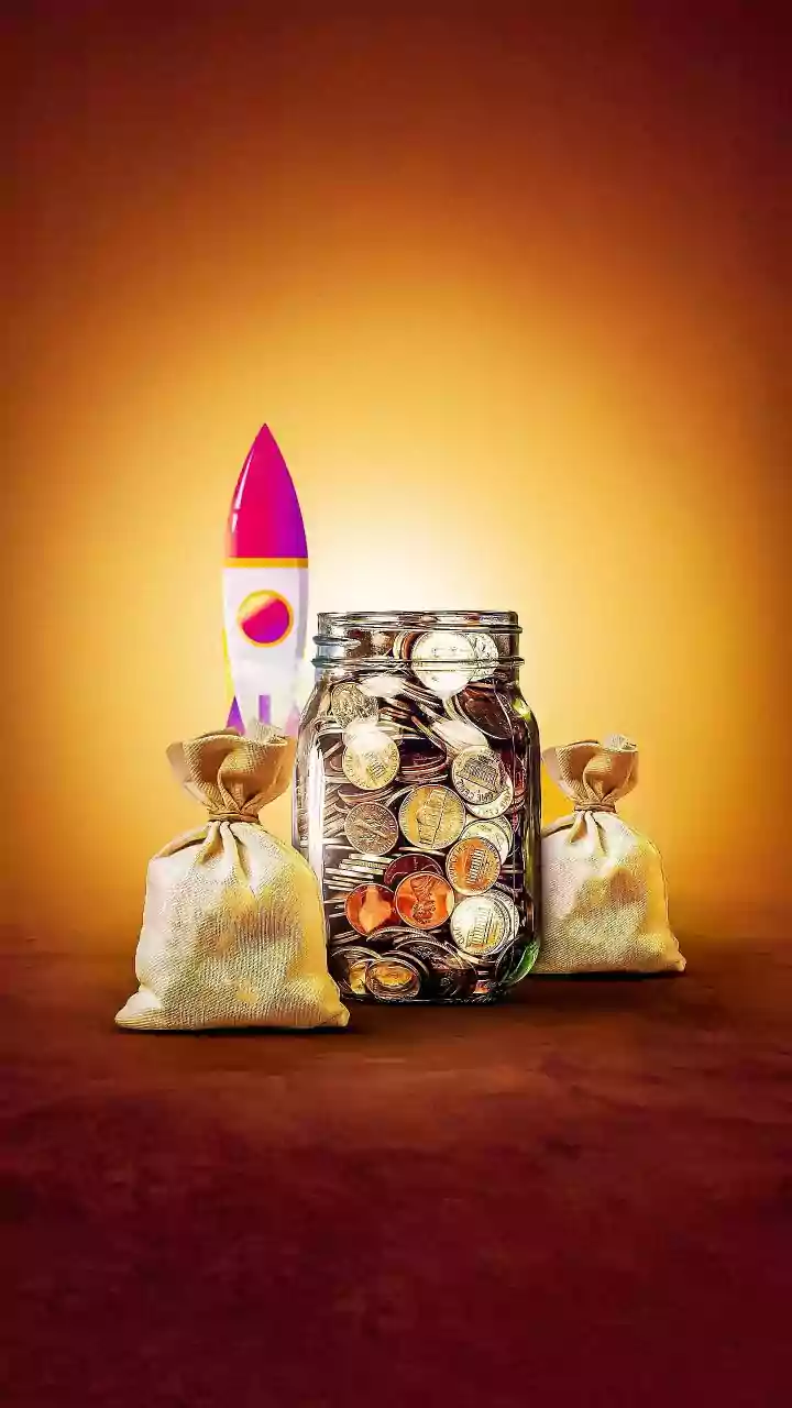 High yield liquid funds outpace standard savings account interest rates for surplus salary
