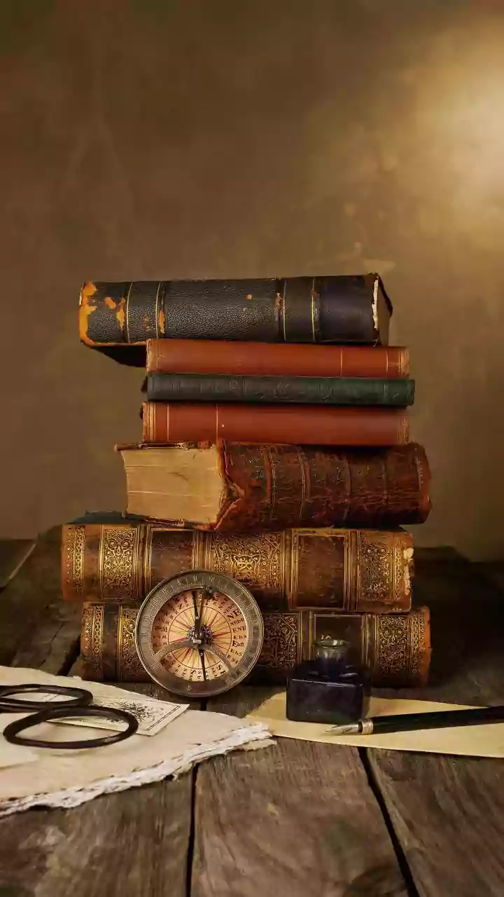 Uncover Your Inner Self: Ink & Quill, Old Book, or Globe? Choose Your Path!