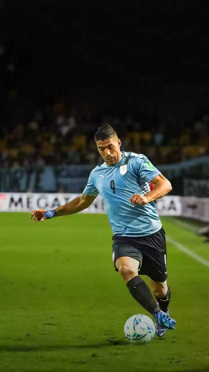 Luis Suárez fica fora de pré-lista do Uruguai para a Copa do Mundo