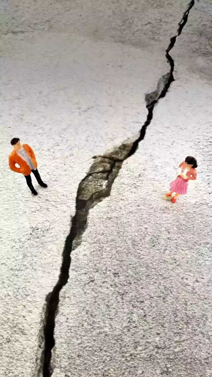 5 Artis Korea yang Pacaran Lama dan Berakhir Putus