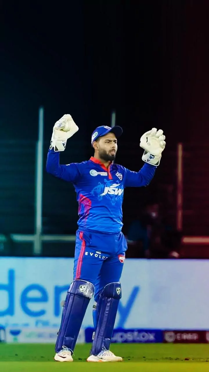 Pant takes big pay cut to rejoin DC for Rs 15 crore; Kuldeep goes to LSG